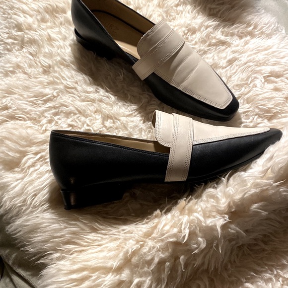 Lowest price!! Two tone leather loafer by Naturalizer. size 8.5 - Picture 4 of 6
